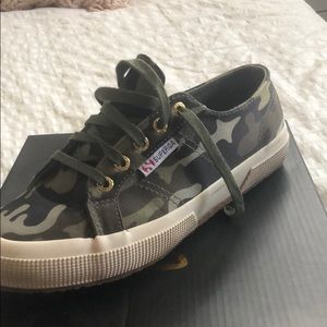 Camo Superga shoes!